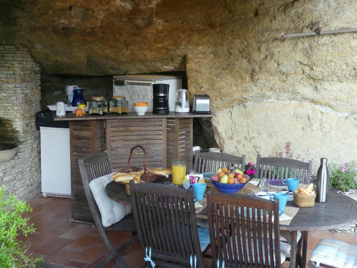 Les 3 Saisons Bed & Breakfast Cucuron Bagian luar foto
